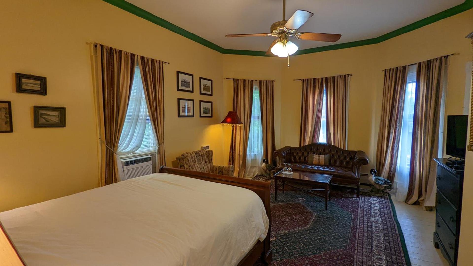 Garden and Sea Inn photo 35