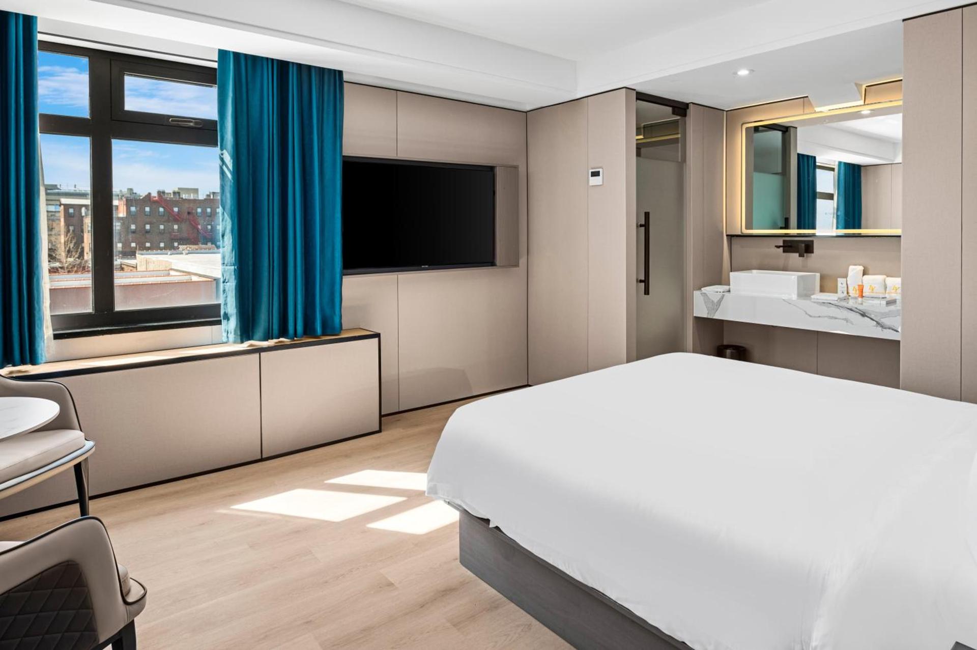 Ly New York Hotel photo 24