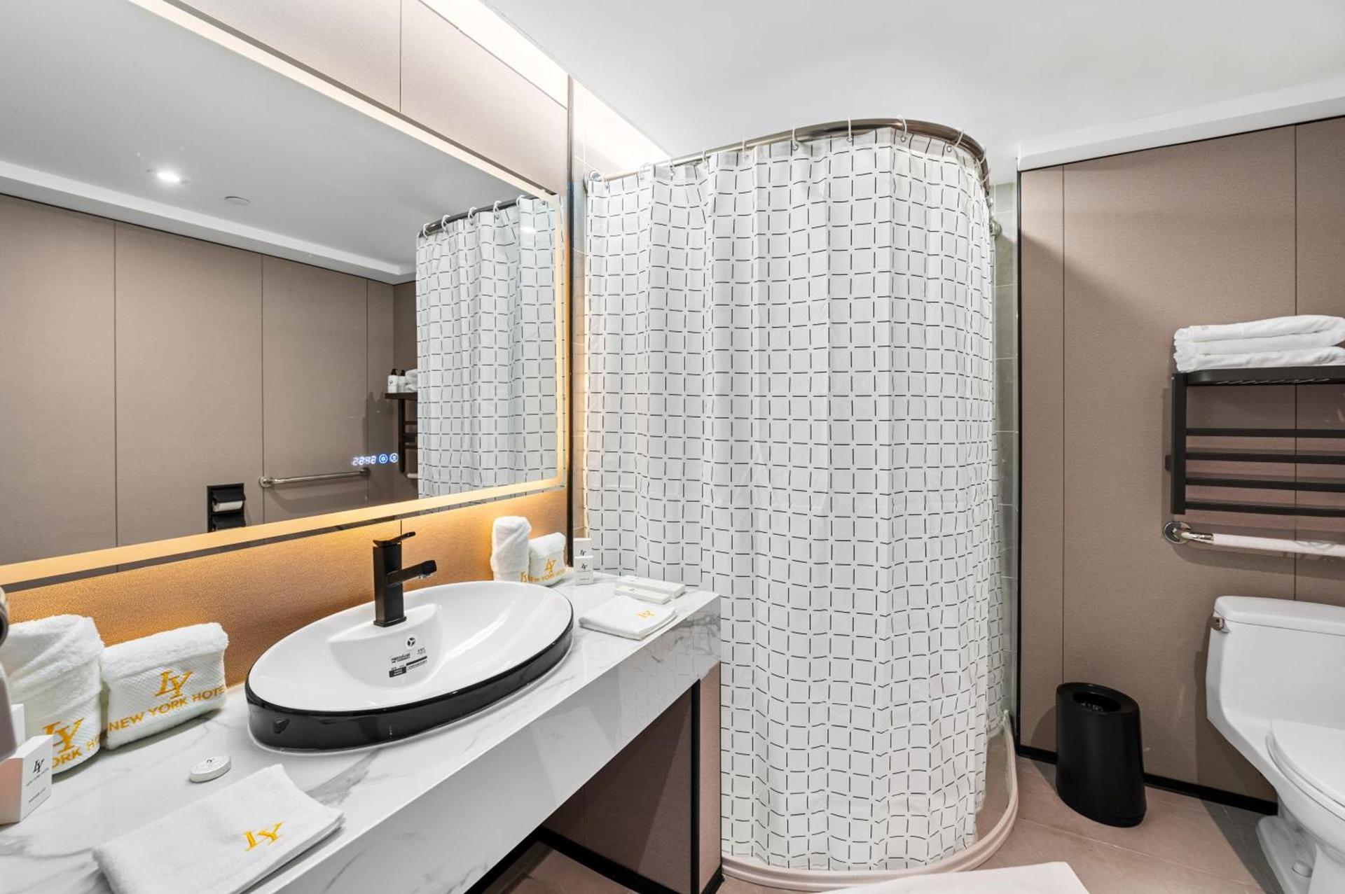 Ly New York Hotel photo 25