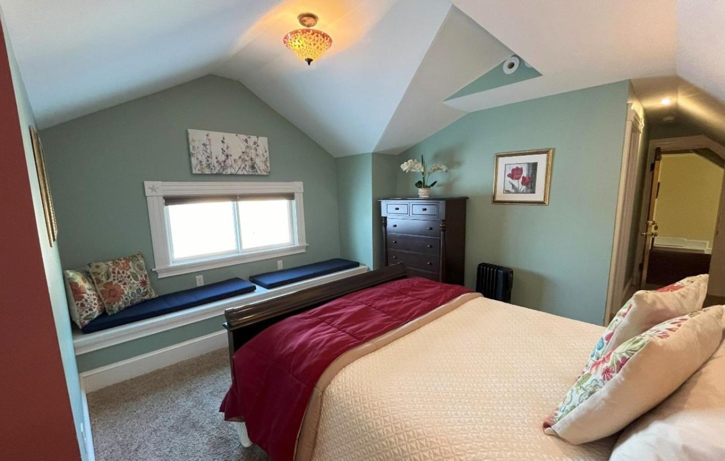Saltair Inn Waterfront B&B photo 64