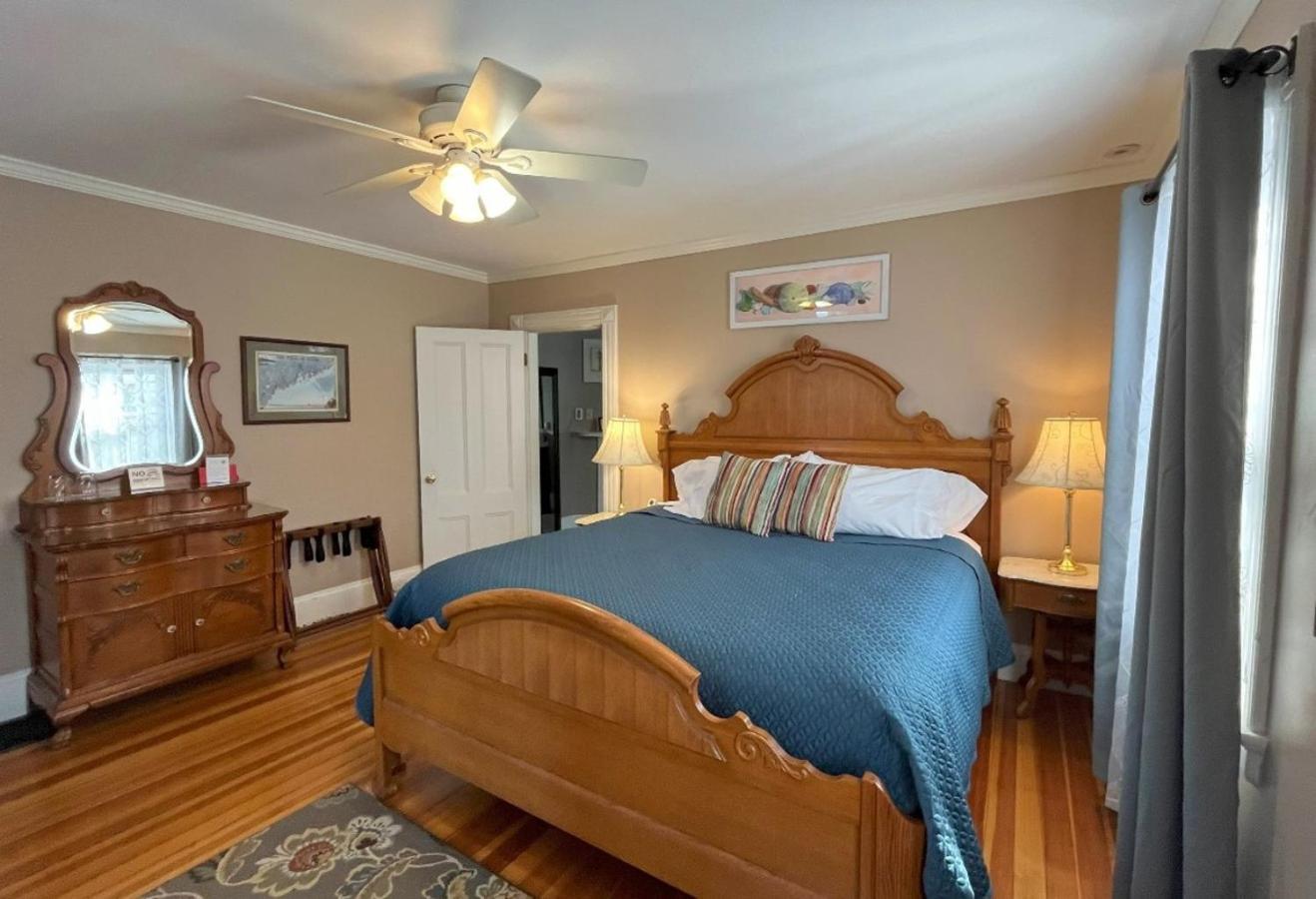 Saltair Inn Waterfront B&B photo 69