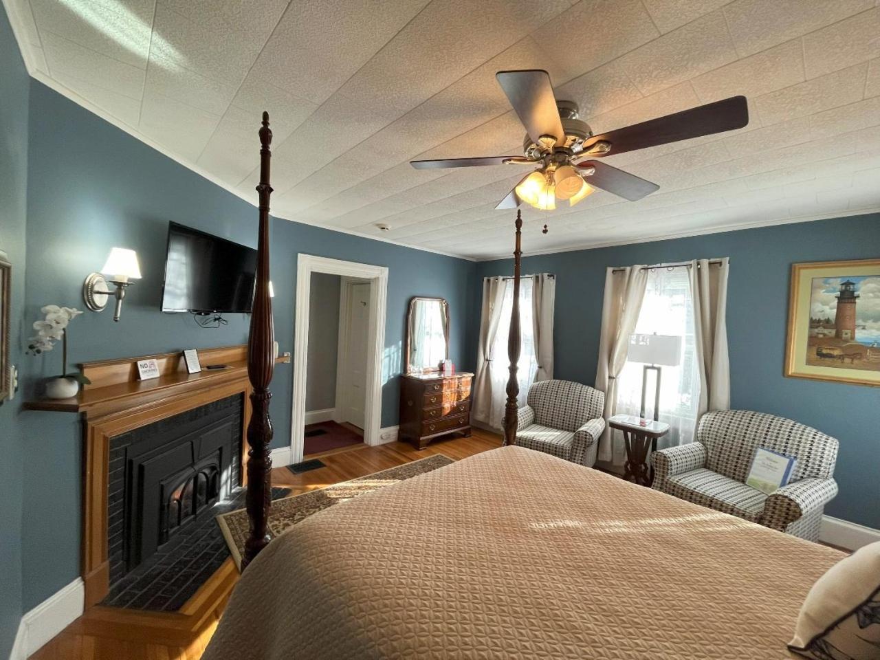 Saltair Inn Waterfront B&B photo 72