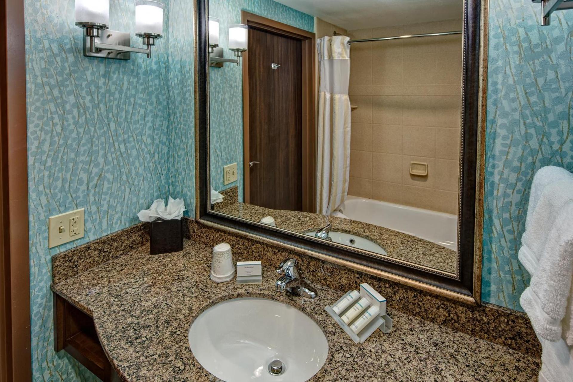 Hilton Garden Inn Midtown Tulsa photo 44