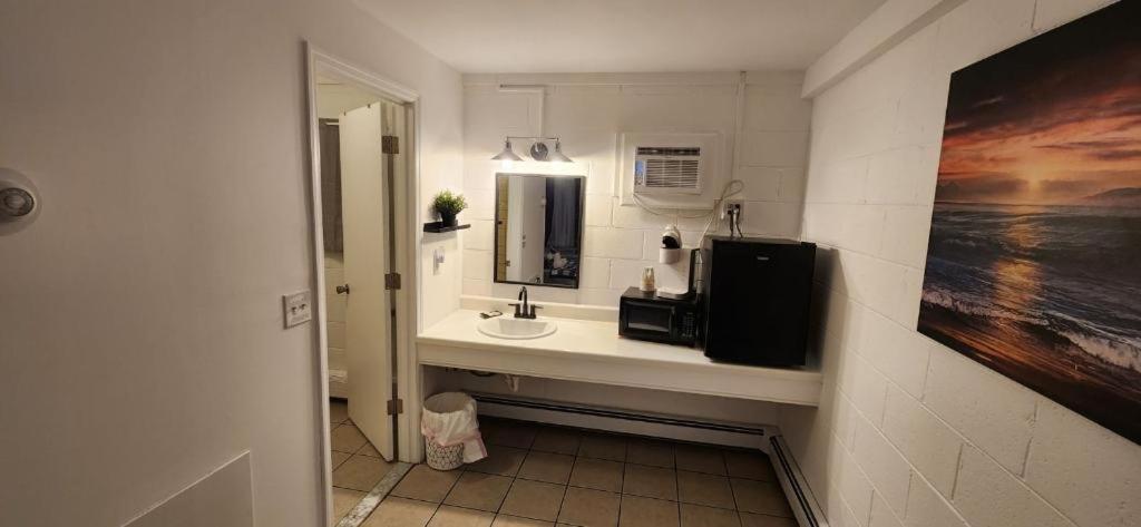 Rolling Hills Motel photo 25