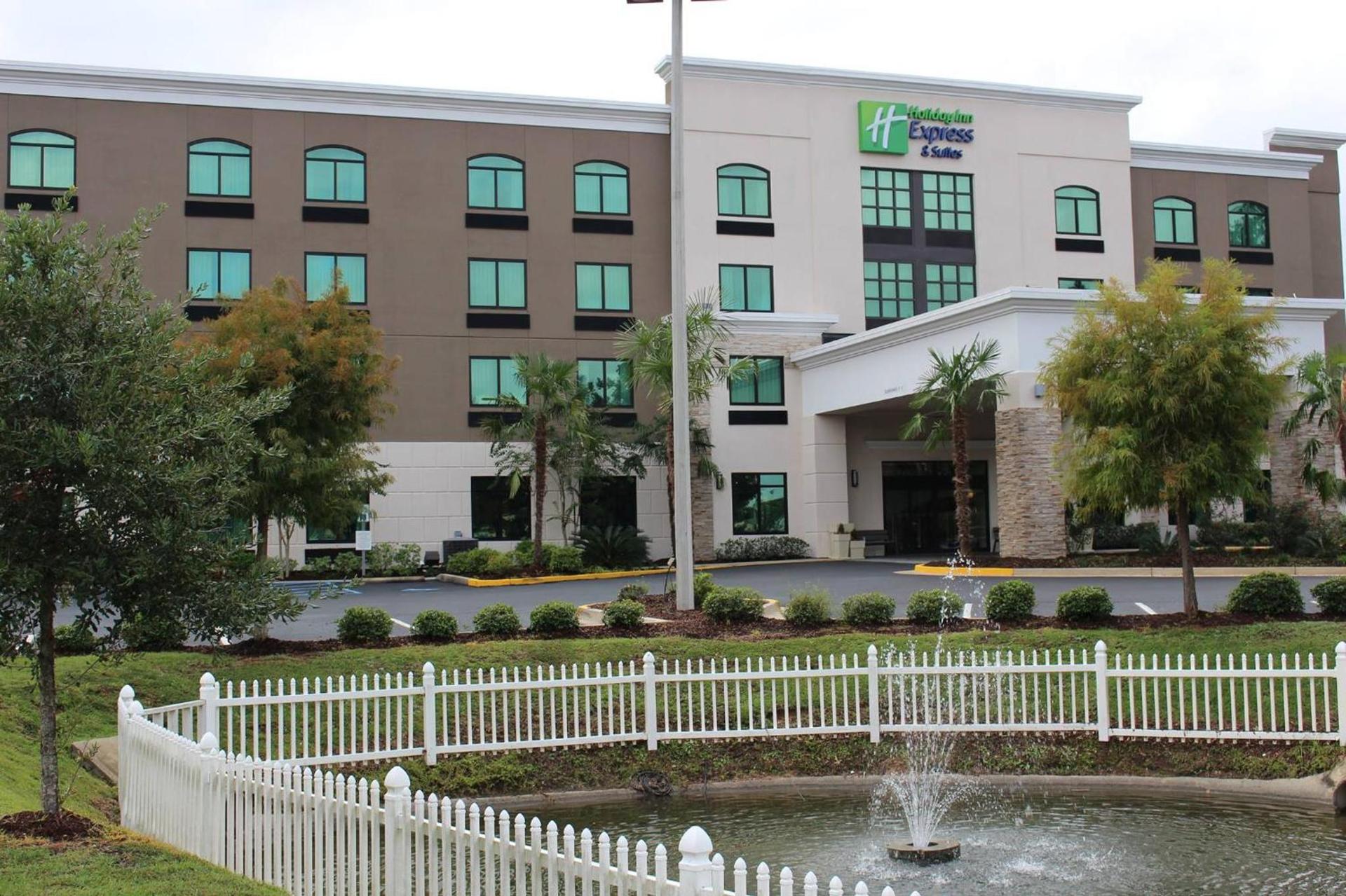 Holiday Inn Express & Suites Mobile West I-10 by IHG photo 7