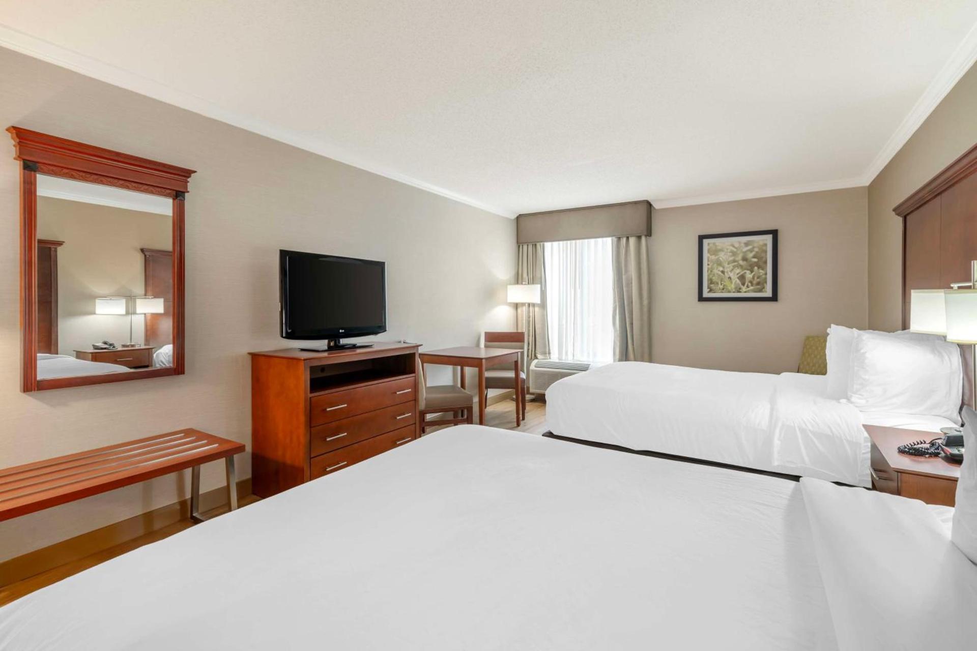 Syracuse Grand photo 41