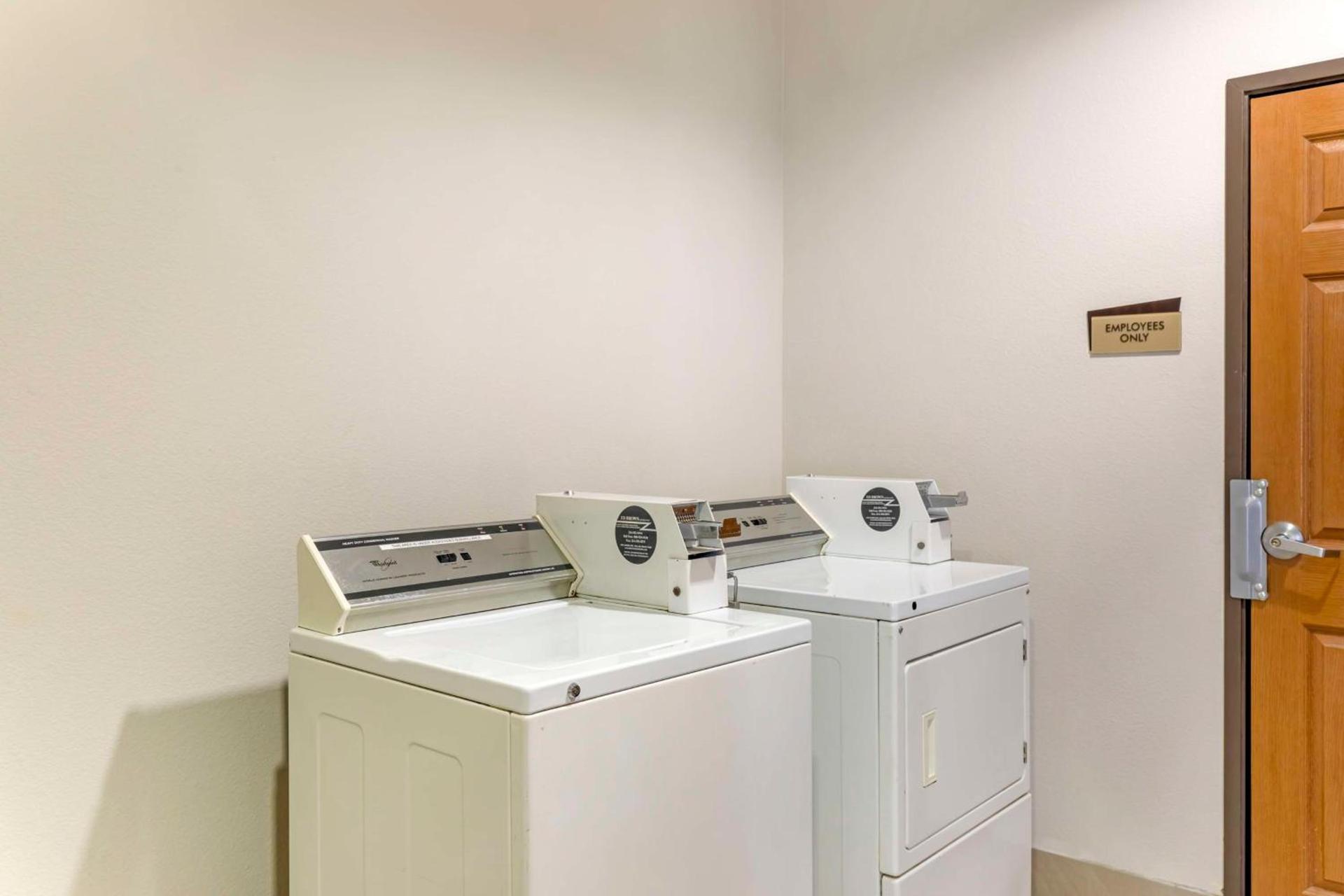 Best Western Fort Worth Inn & Suites photo 32