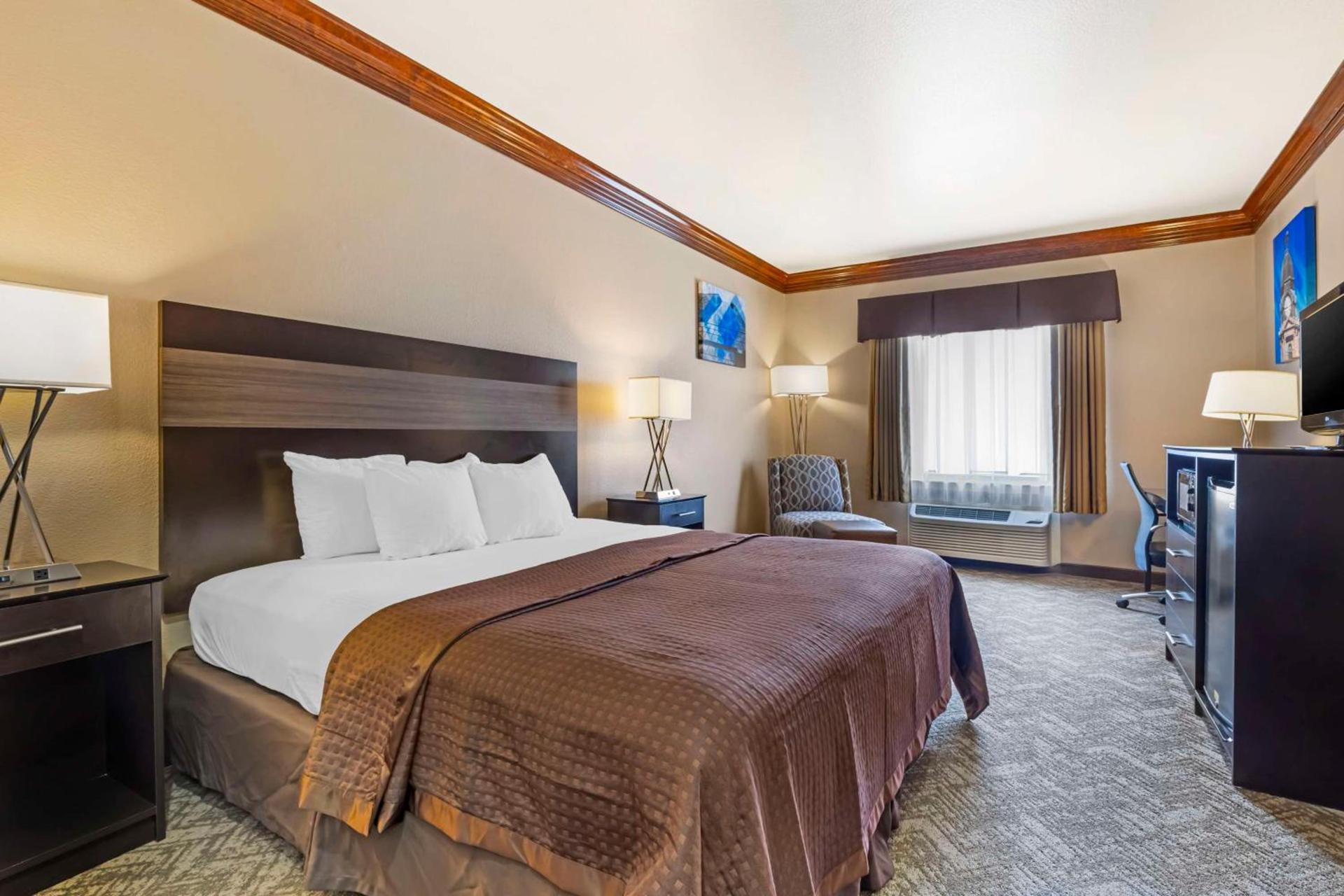 Best Western Fort Worth Inn & Suites photo 36