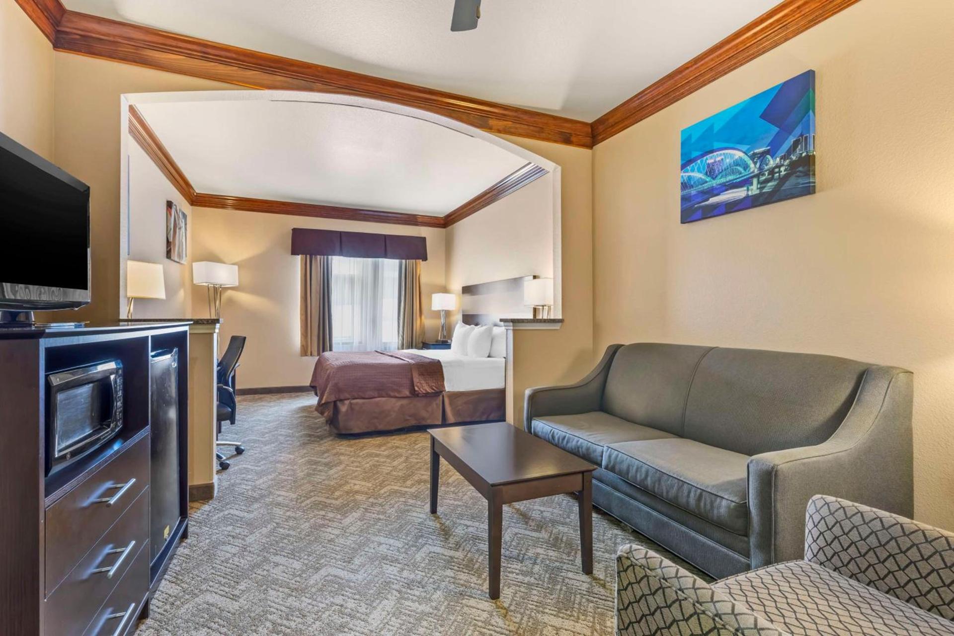Best Western Fort Worth Inn & Suites photo 4