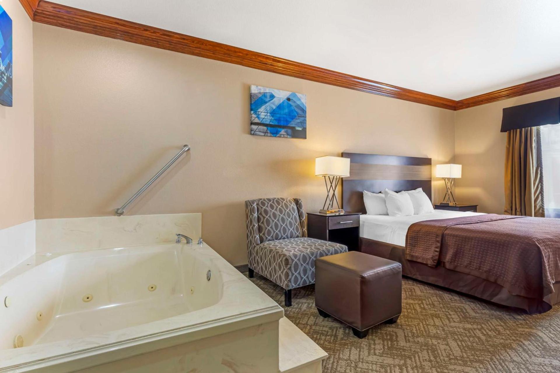 Best Western Fort Worth Inn & Suites photo 24