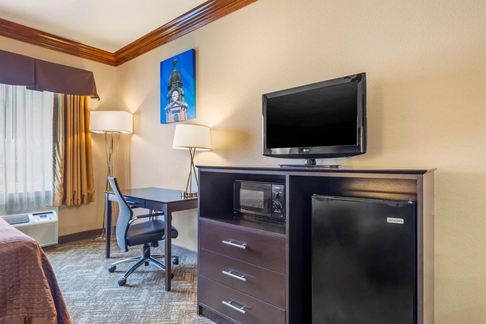 Best Western Fort Worth Inn & Suites photo 27