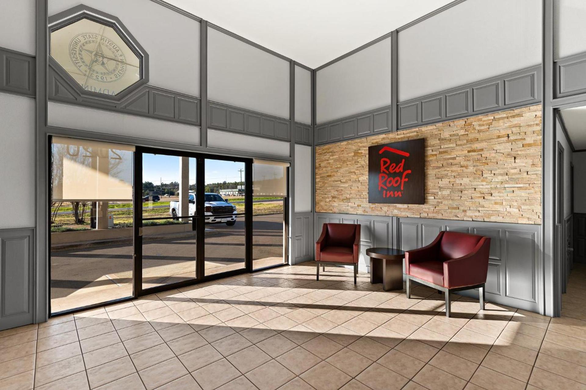 Red Roof Inn Nacogdoches photo 16