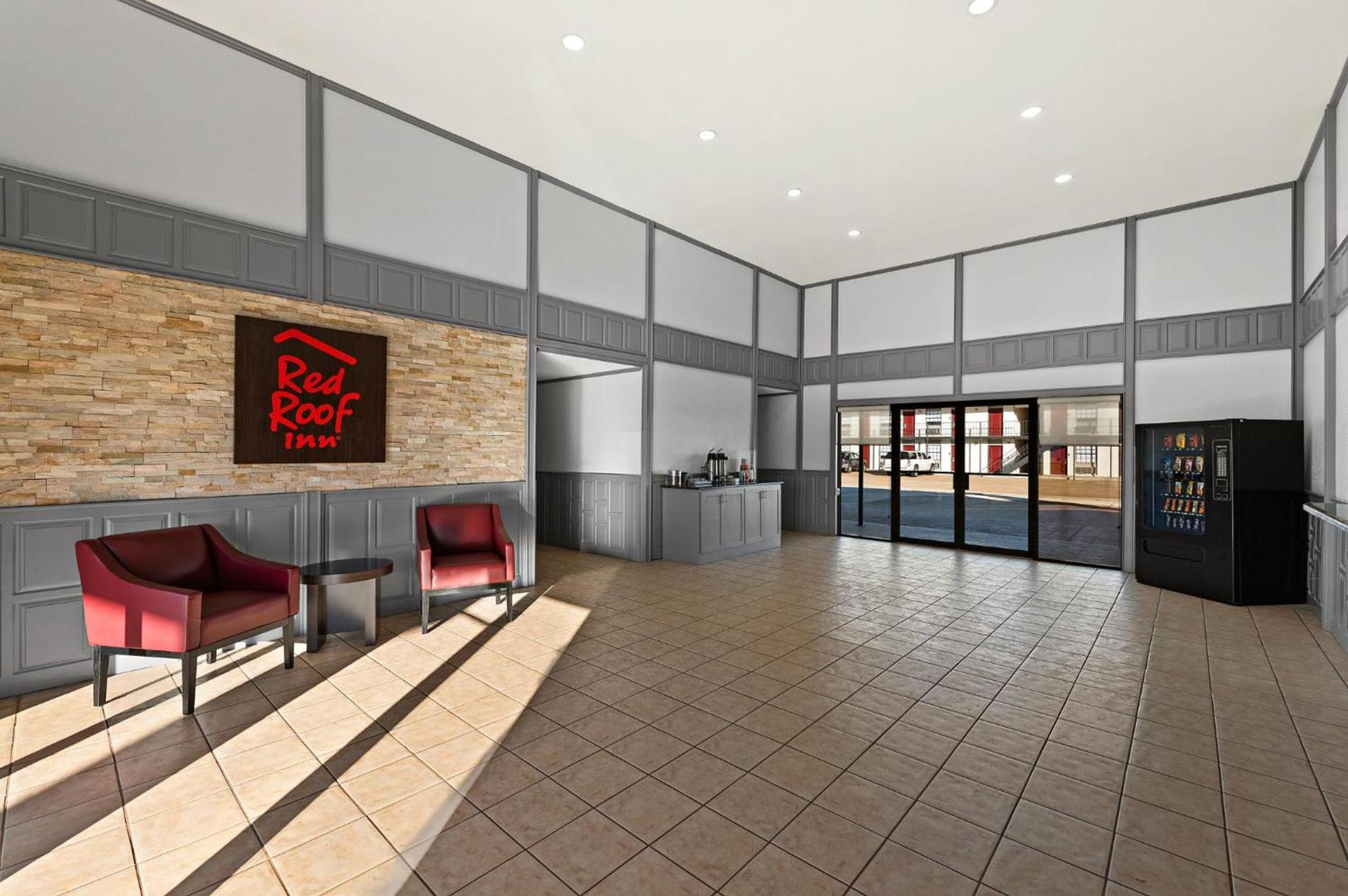 Red Roof Inn Nacogdoches photo 17