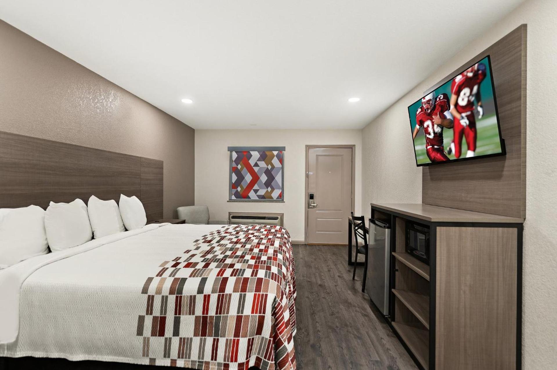 Red Roof Inn Nacogdoches photo 21