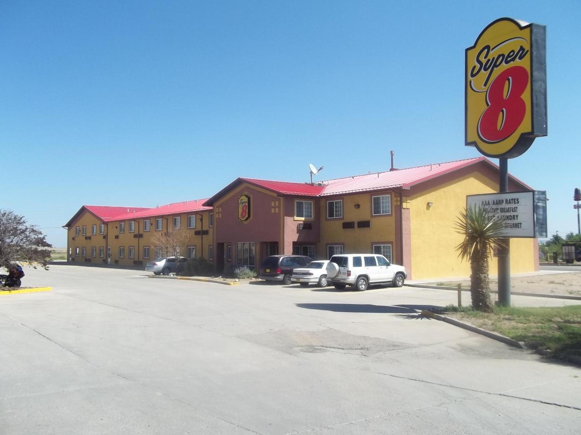 Super 8 by Wyndham Moriarty photo 24