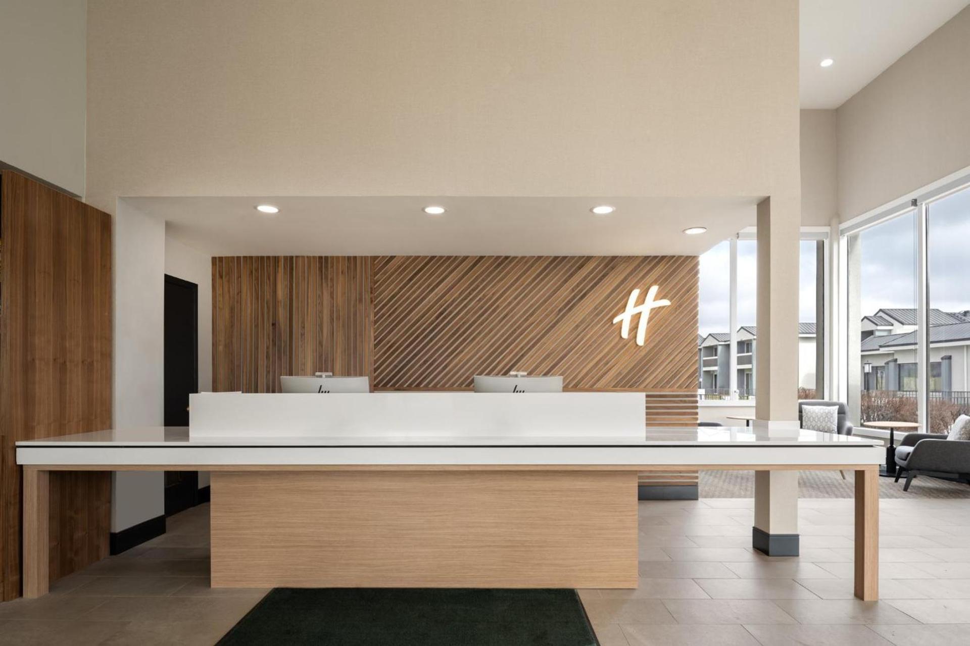 Holiday Inn Ontario by IHG photo 5