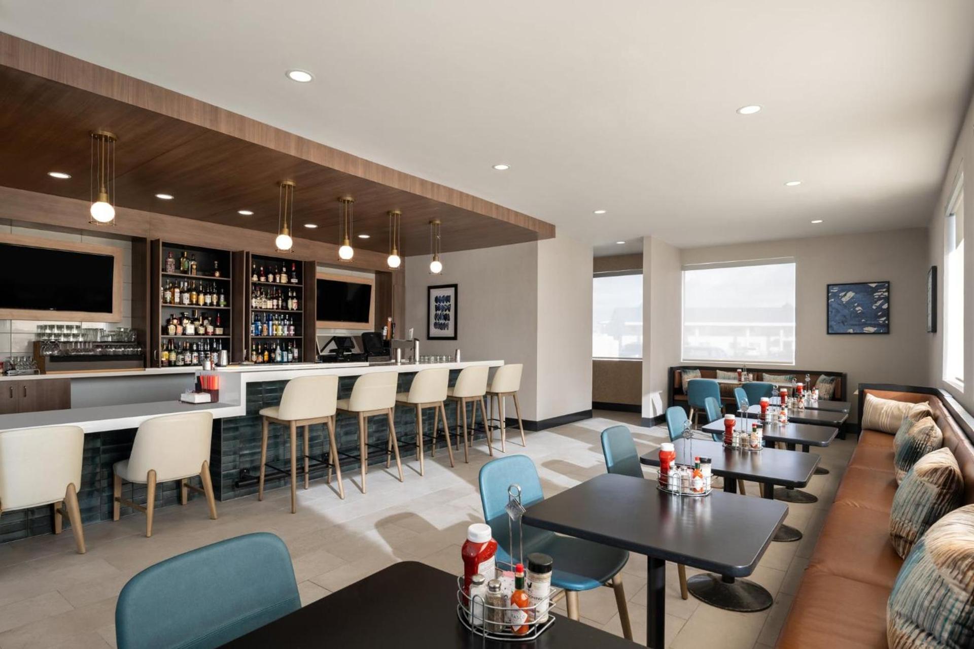 Holiday Inn Ontario by IHG photo 17