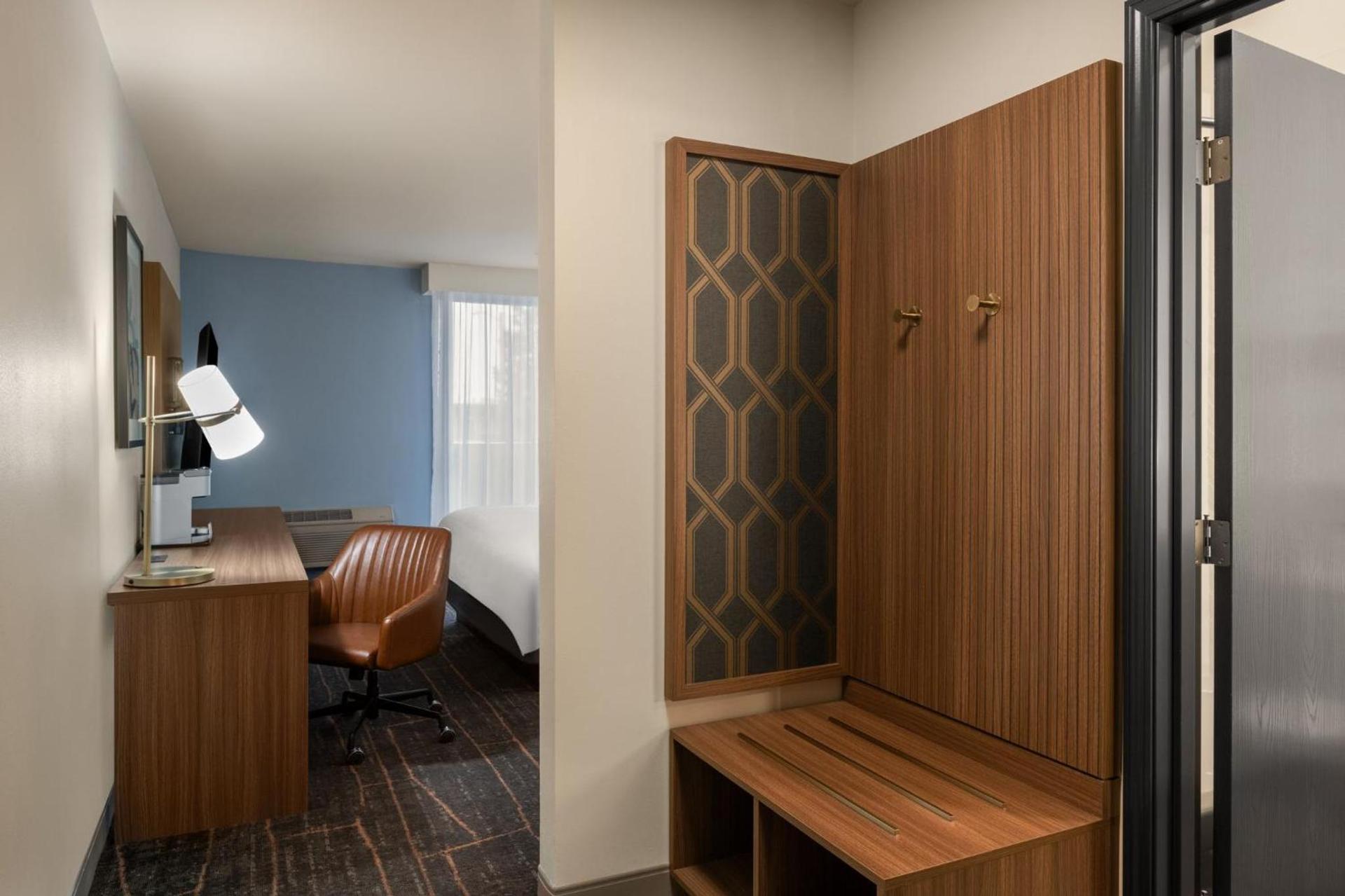 Holiday Inn Ontario by IHG photo 28