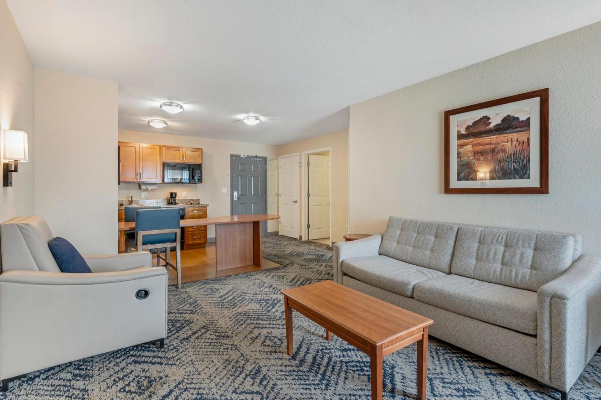 Candlewood Suites Indianapolis East by IHG photo 51