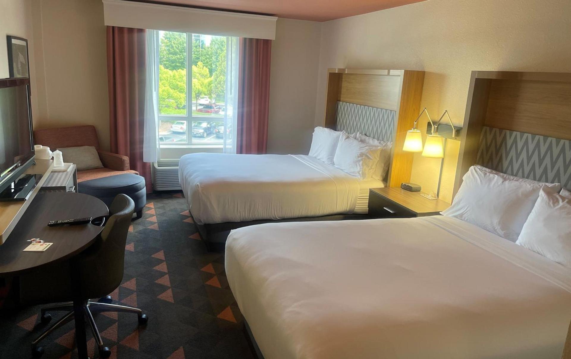 Holiday Inn Atlanta-Gas South Arena Area by IHG photo 16