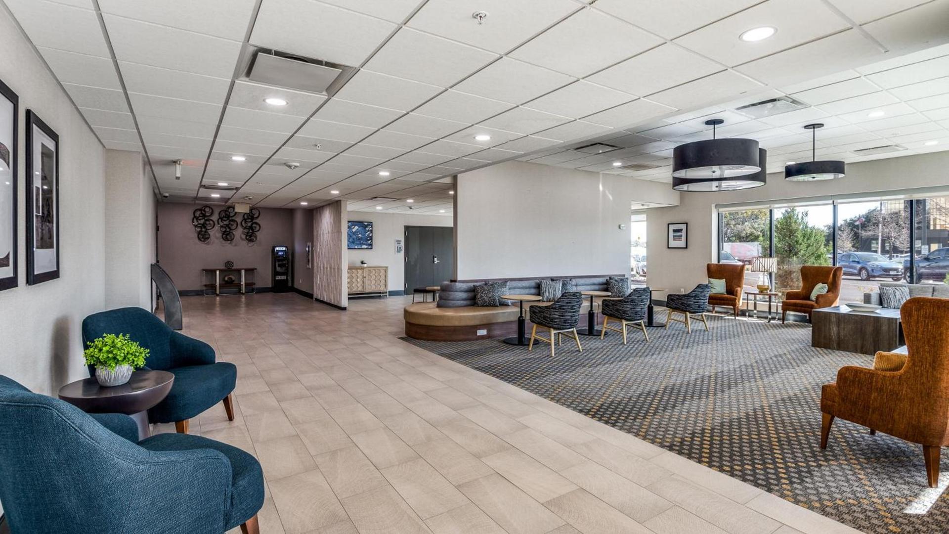 Holiday Inn Dallas Market Ctr Love Field by IHG photo 13