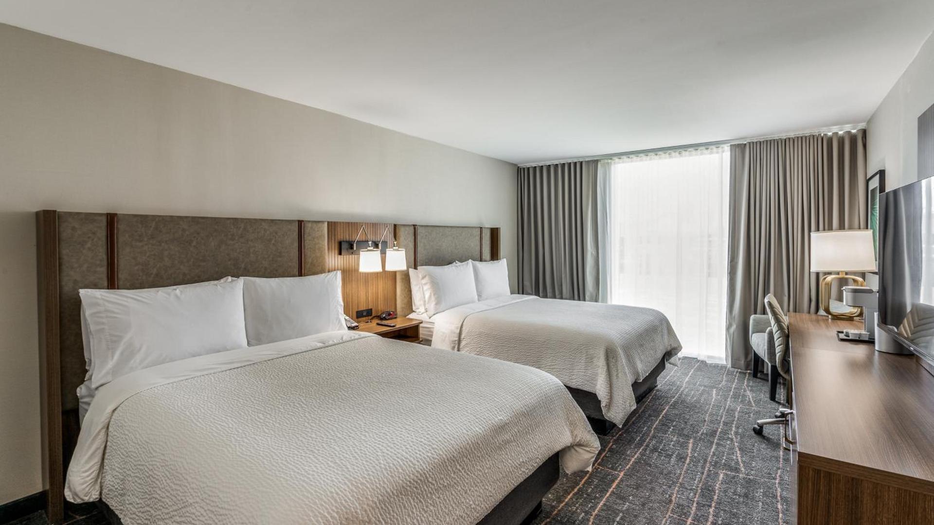 Holiday Inn Dallas Market Ctr Love Field by IHG photo 4
