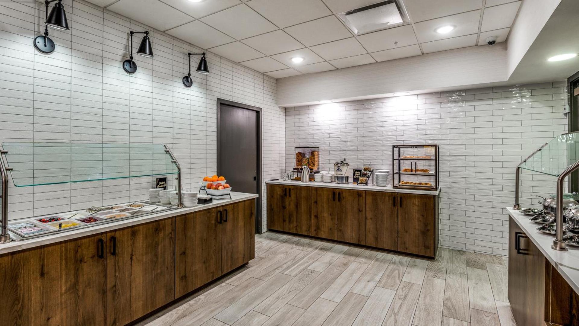 Holiday Inn Dallas Market Ctr Love Field by IHG photo 47