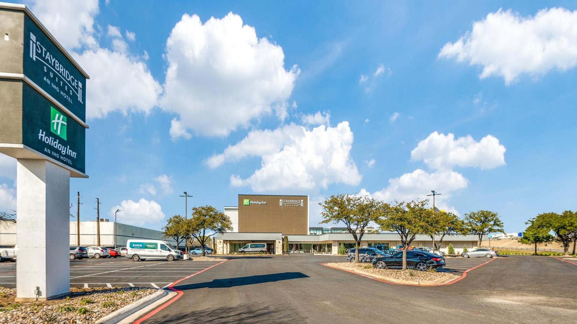 Holiday Inn Dallas Market Ctr Love Field by IHG photo 49