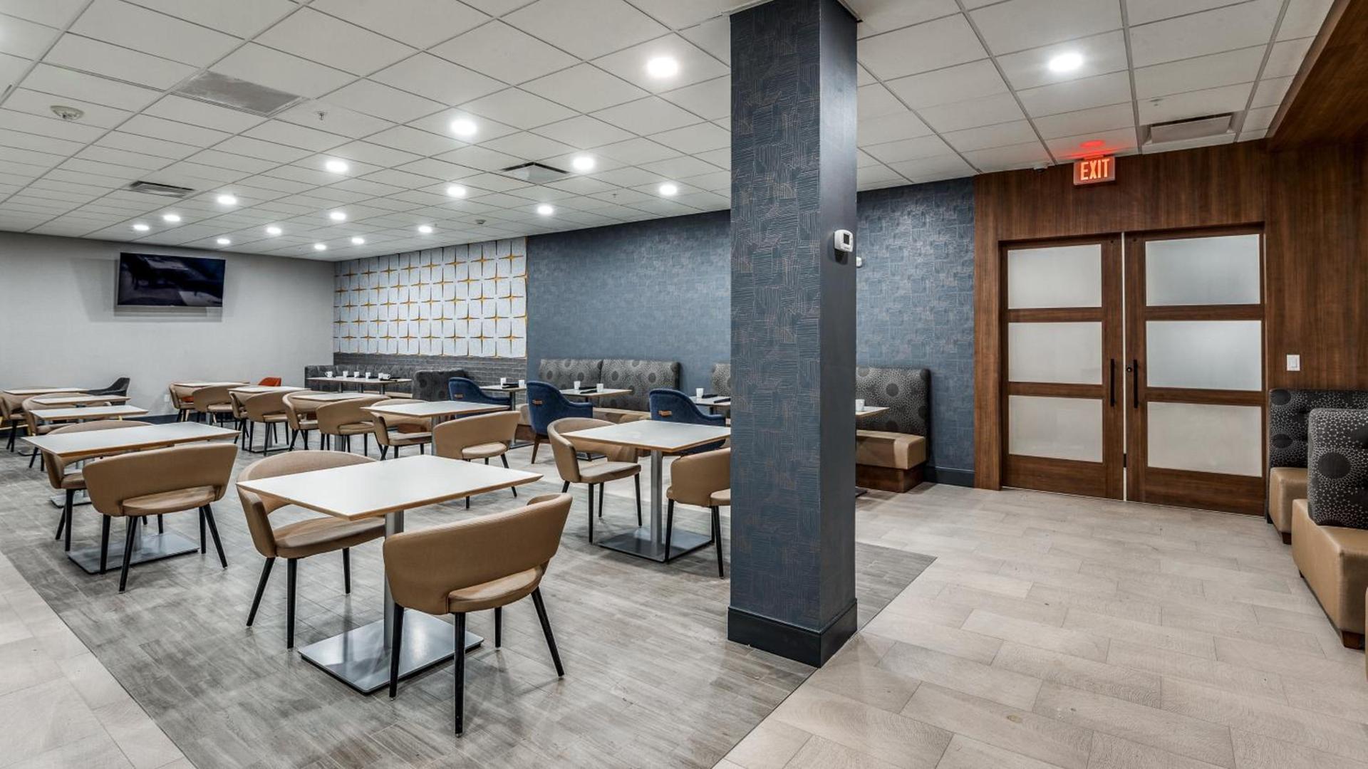 Holiday Inn Dallas Market Ctr Love Field by IHG photo 21