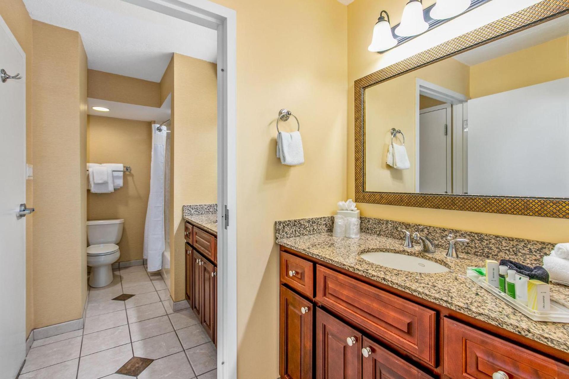 Holiday Inn & Suites Clearwater Beach by IHG photo 70