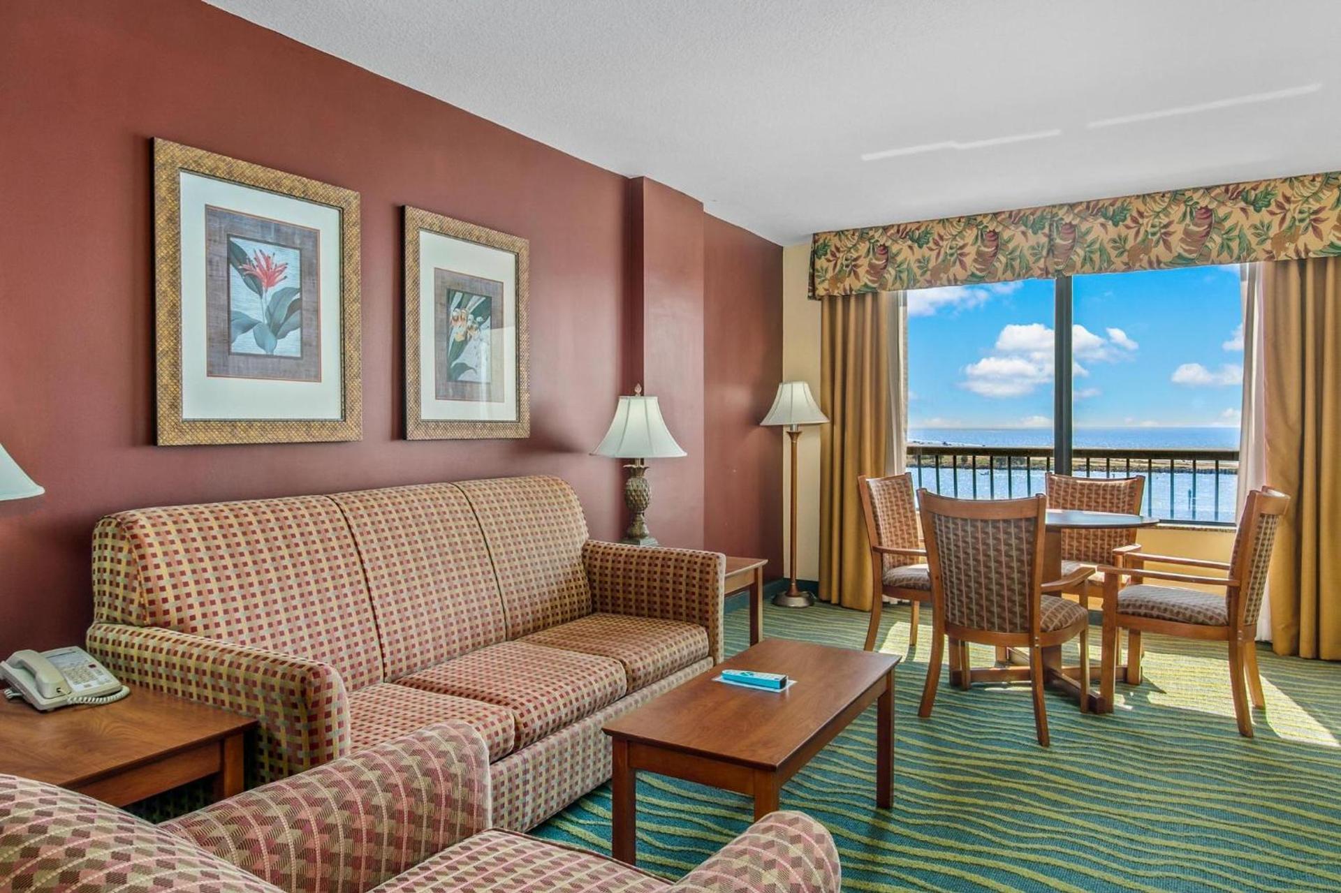Holiday Inn & Suites Clearwater Beach by IHG photo 91
