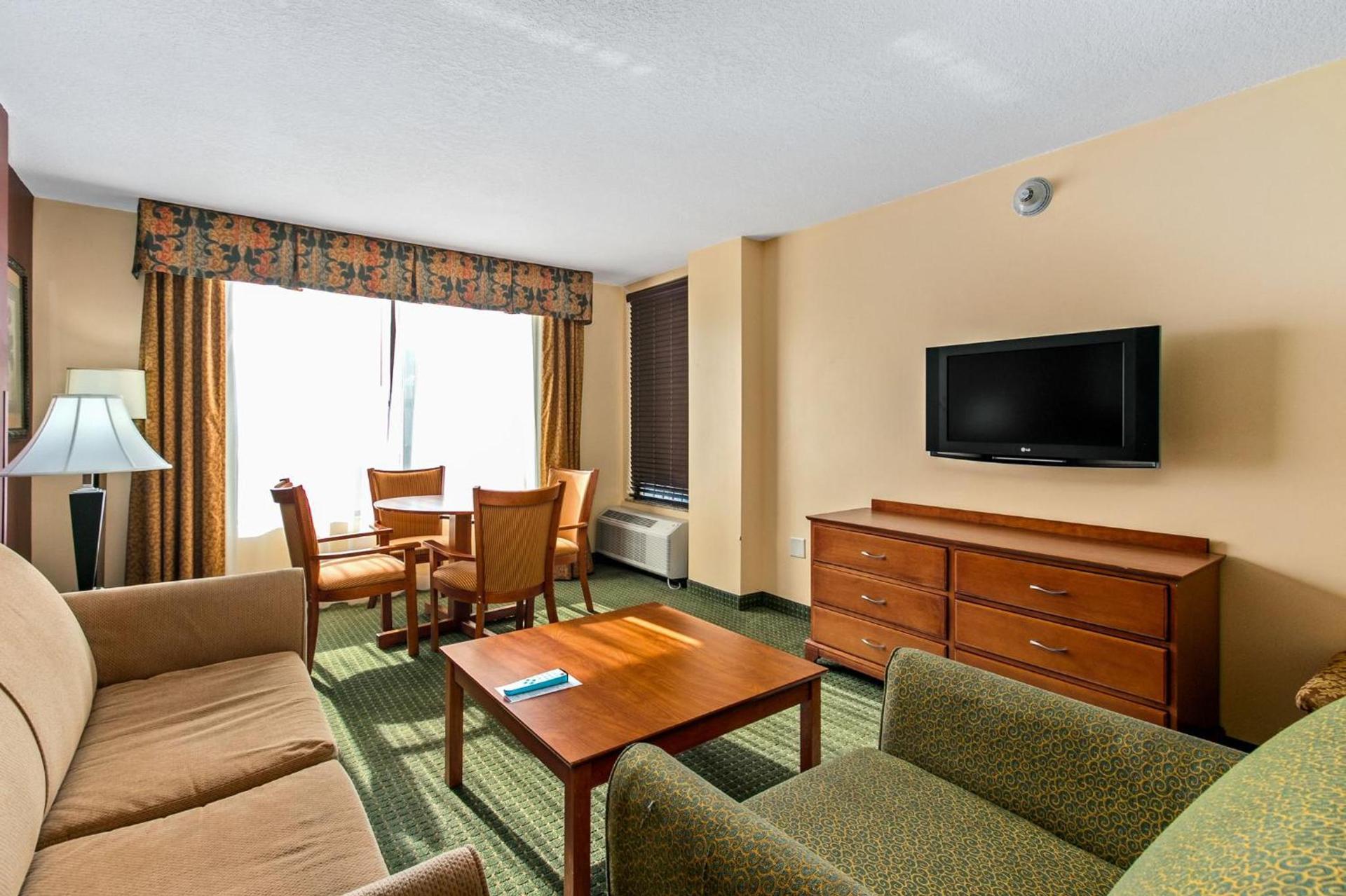 Holiday Inn & Suites Clearwater Beach by IHG photo 73