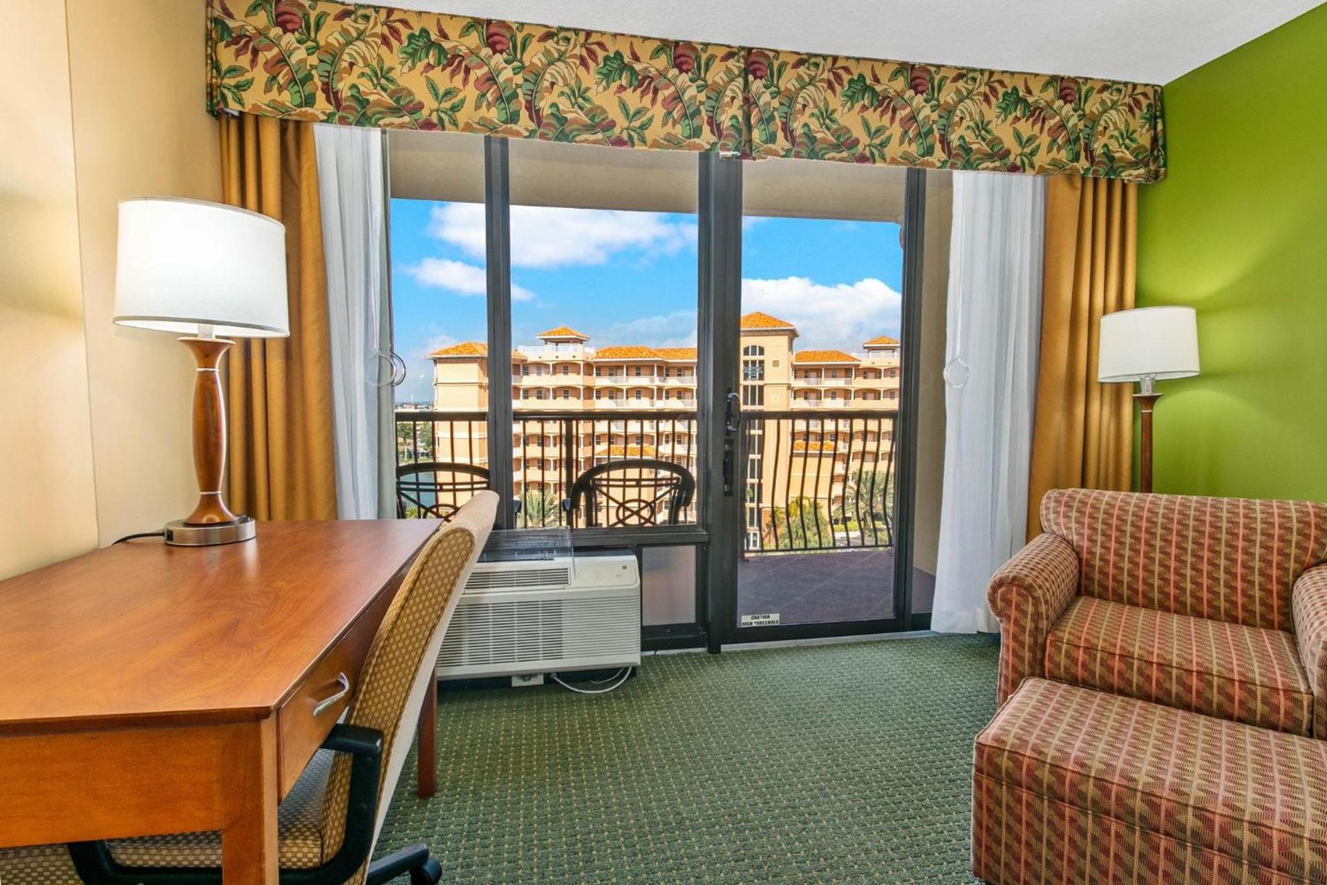 Holiday Inn & Suites Clearwater Beach by IHG photo 72