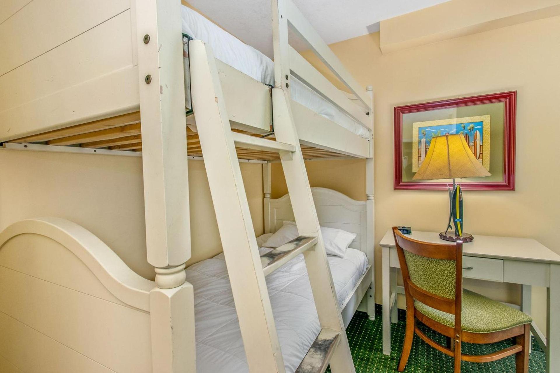 Holiday Inn & Suites Clearwater Beach by IHG photo 37