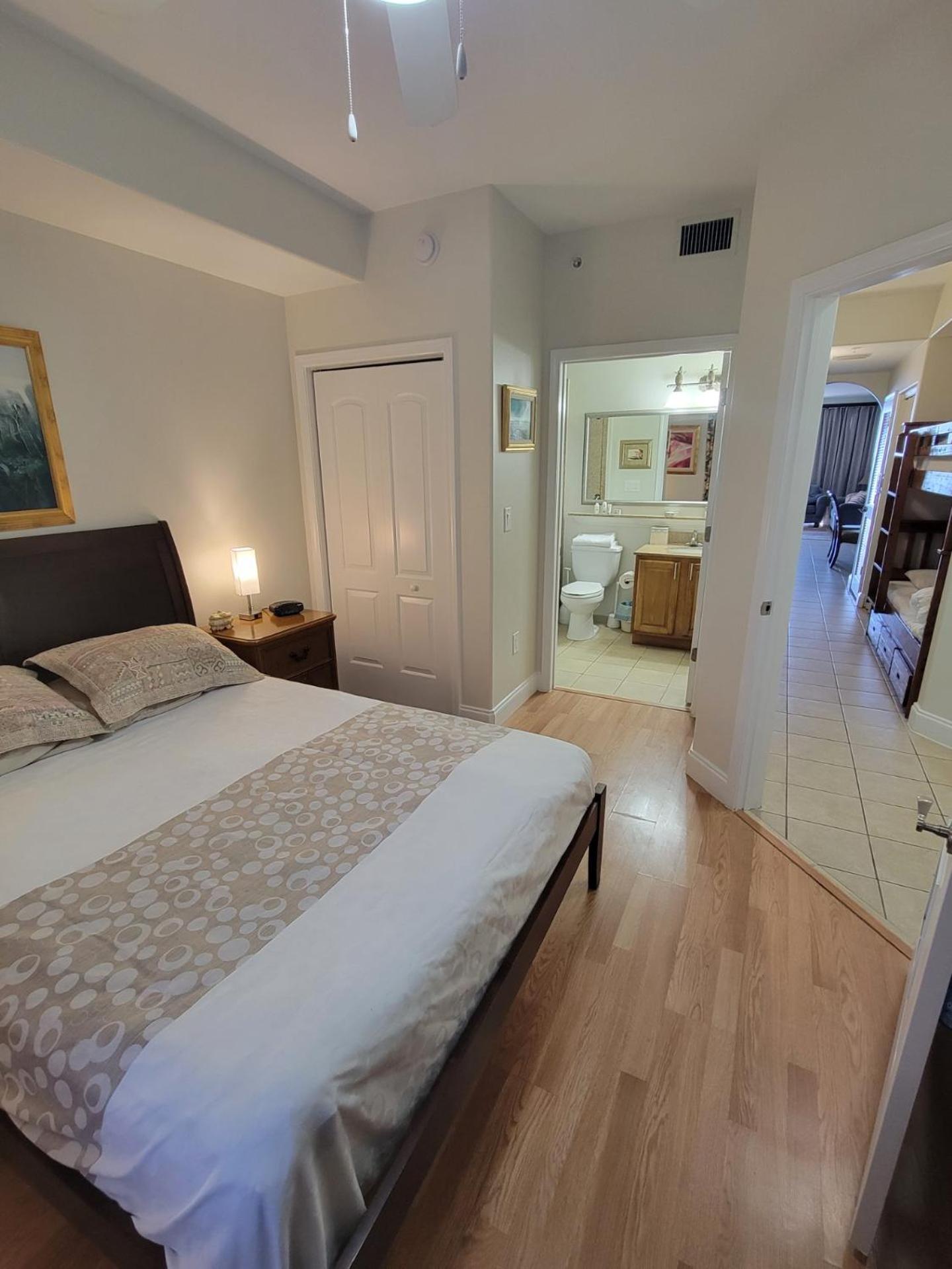Lakeview Condo Hotel near Disney photo 23