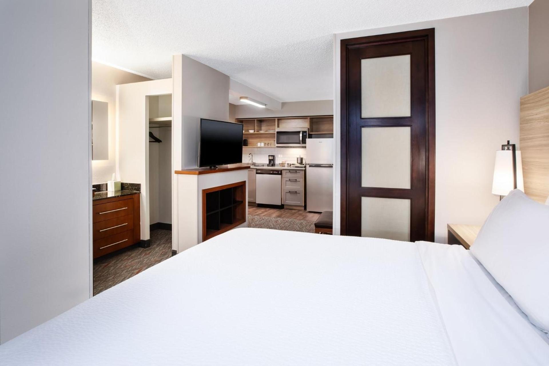 Candlewood Suites - Cincinnati Northeast - Mason by IHG photo 57