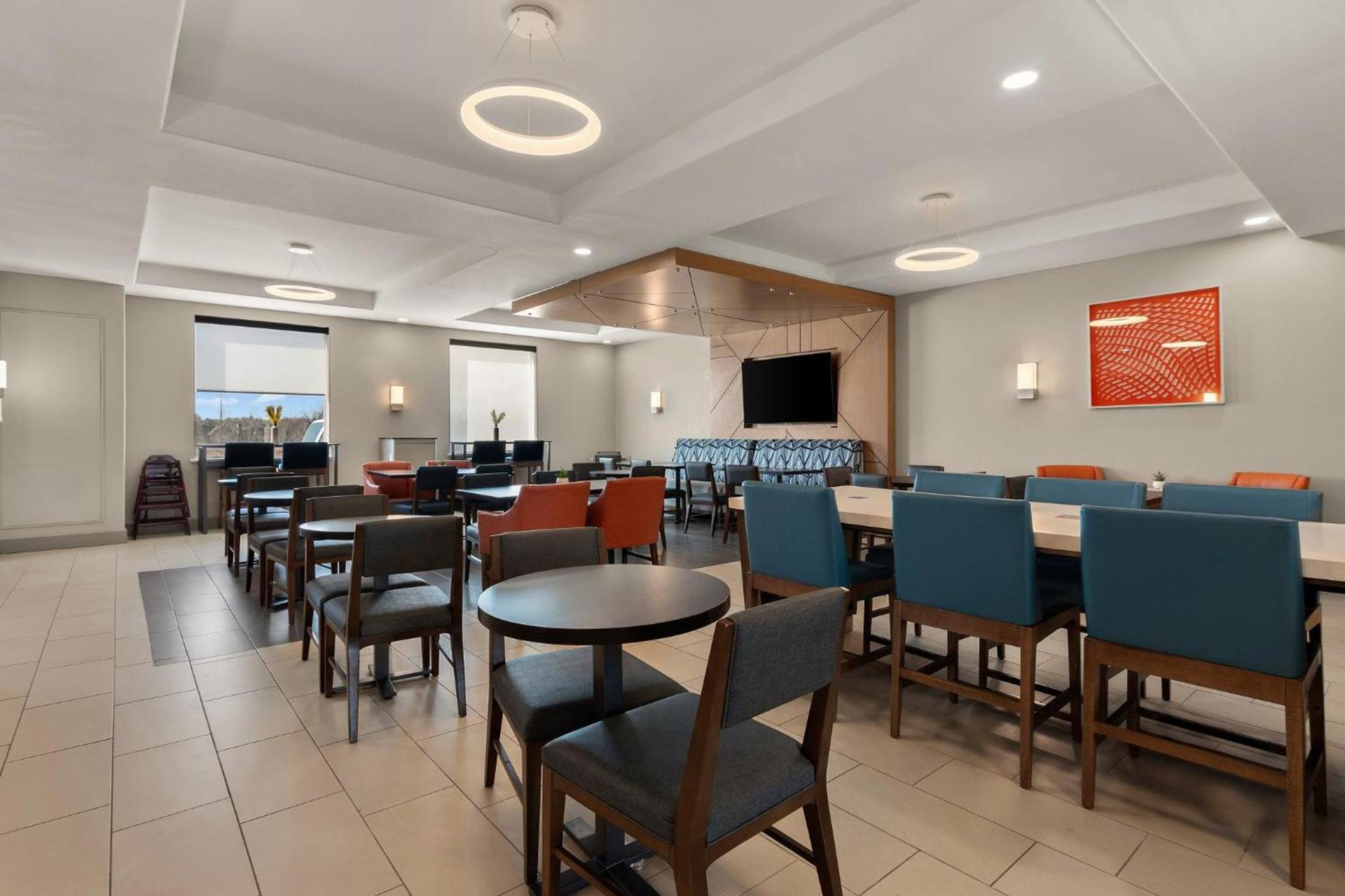 Holiday Inn Express & Suites Oklahoma City NW - Quail Springs by IHG photo 10