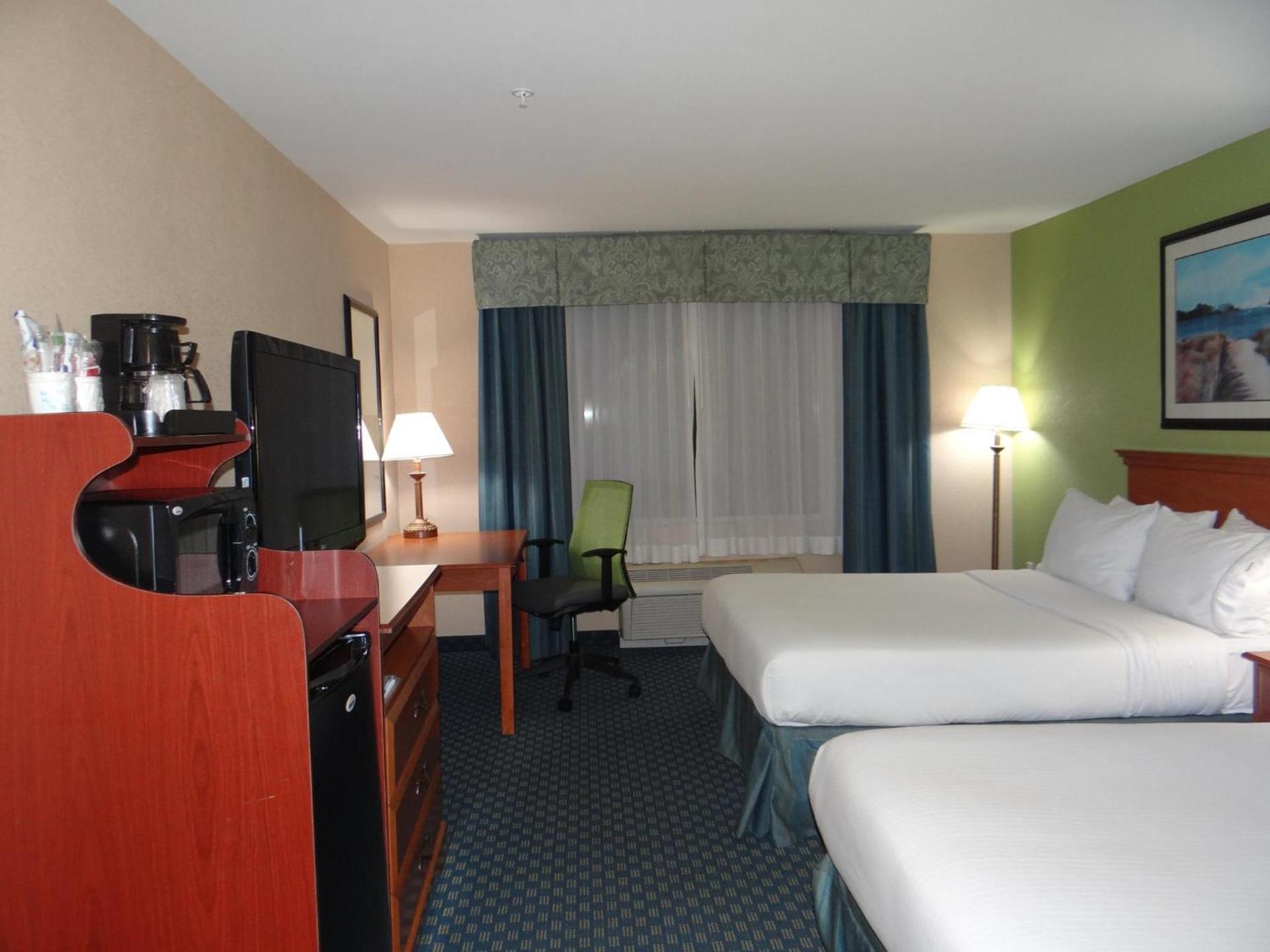 Holiday Inn Express Hotel & Suites Salisbury - Delmar by IHG photo 14