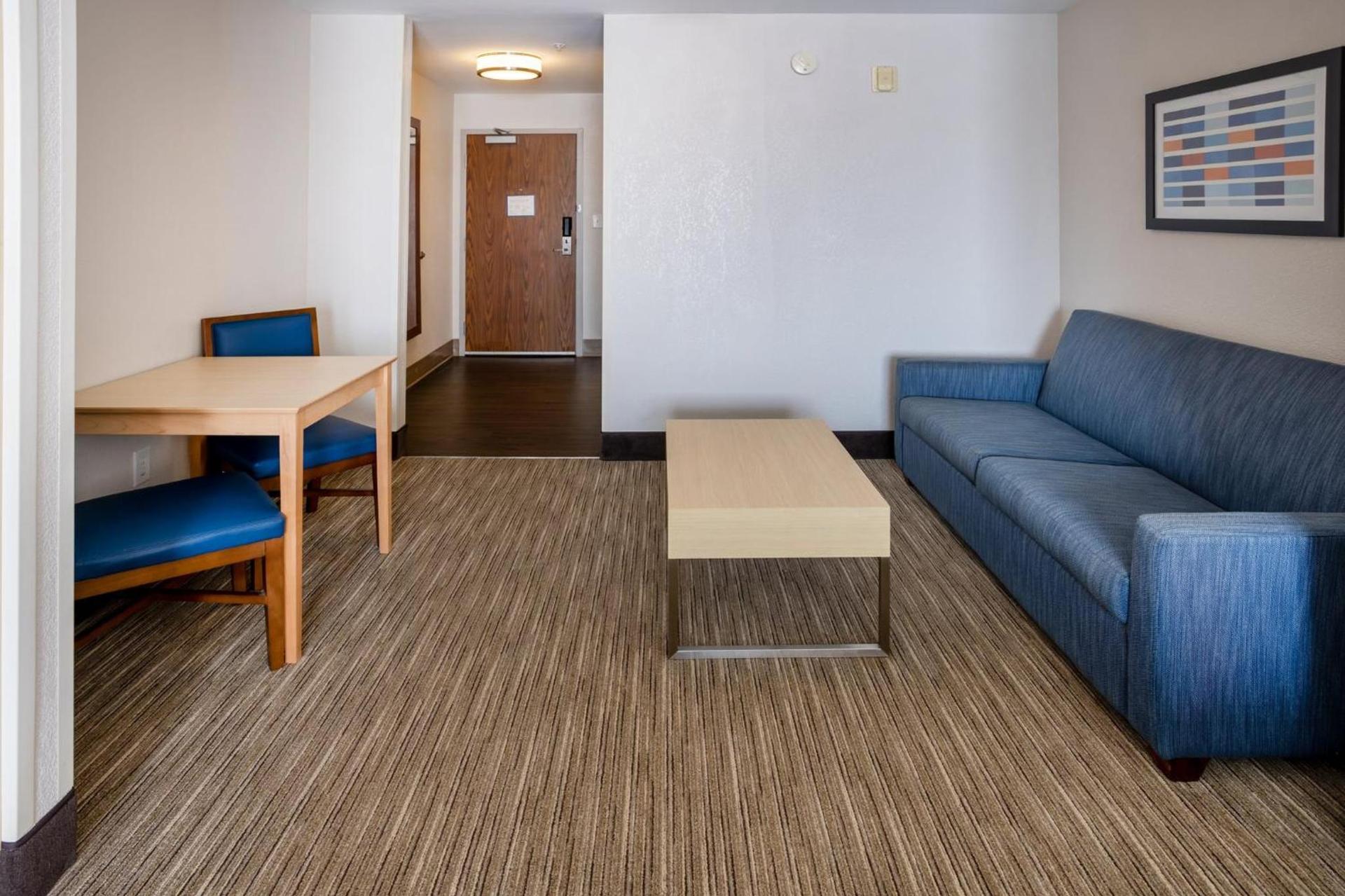 Holiday Inn Express Hotel & Suites Salisbury - Delmar by IHG photo 45