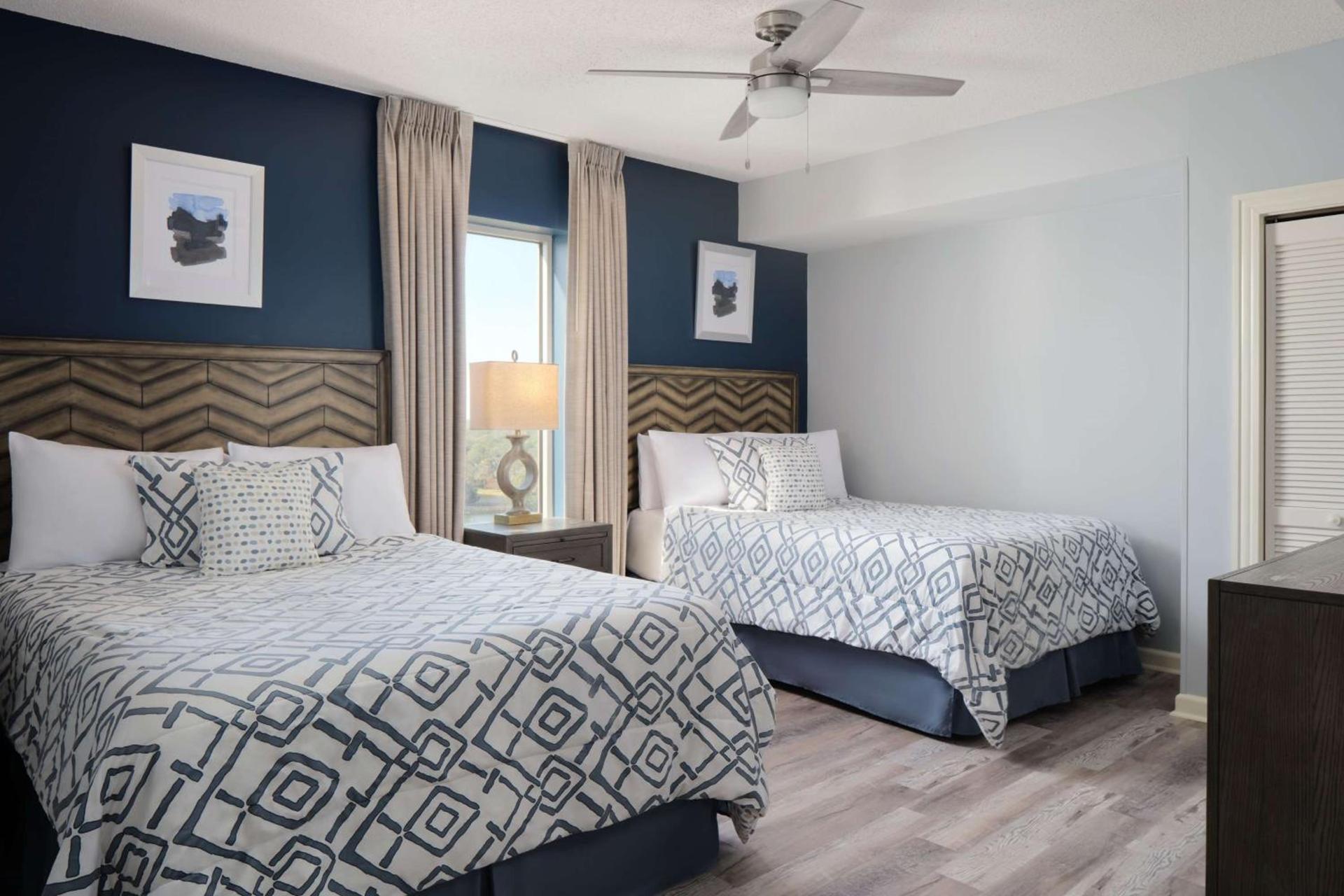 Royale Palms Condominiums photo 16