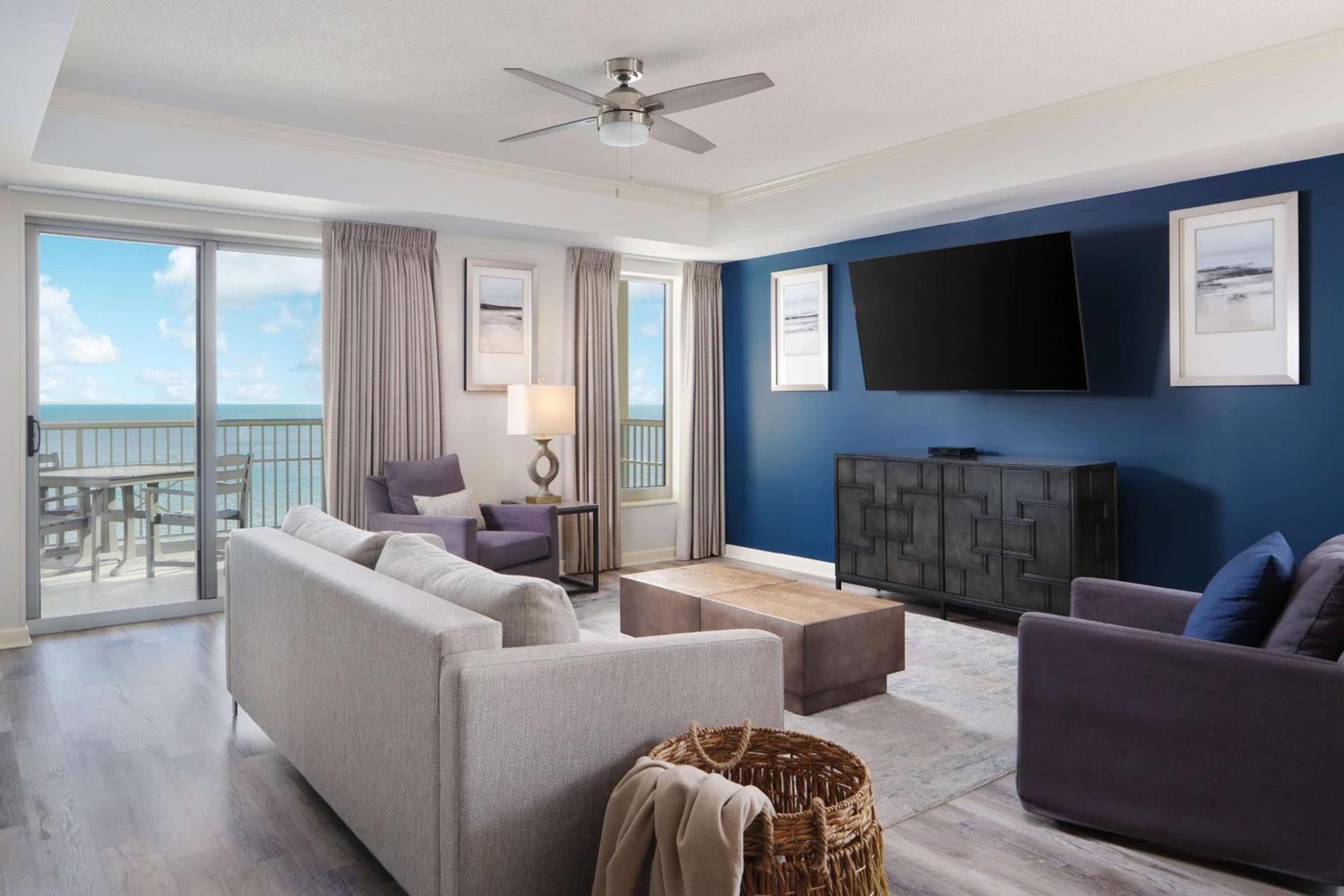 Royale Palms Condominiums photo 21