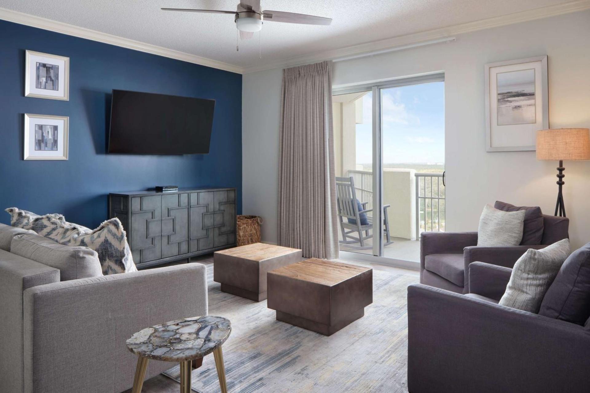 Royale Palms Condominiums photo 25