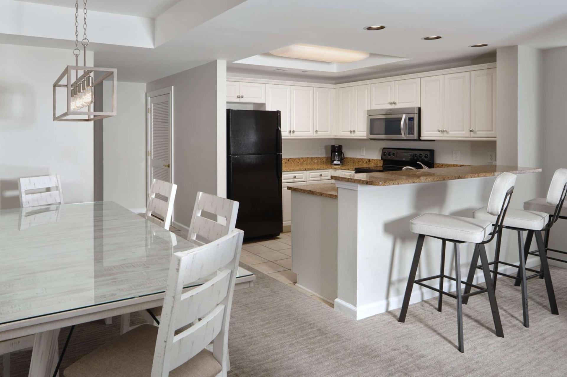 Royale Palms Condominiums photo 37