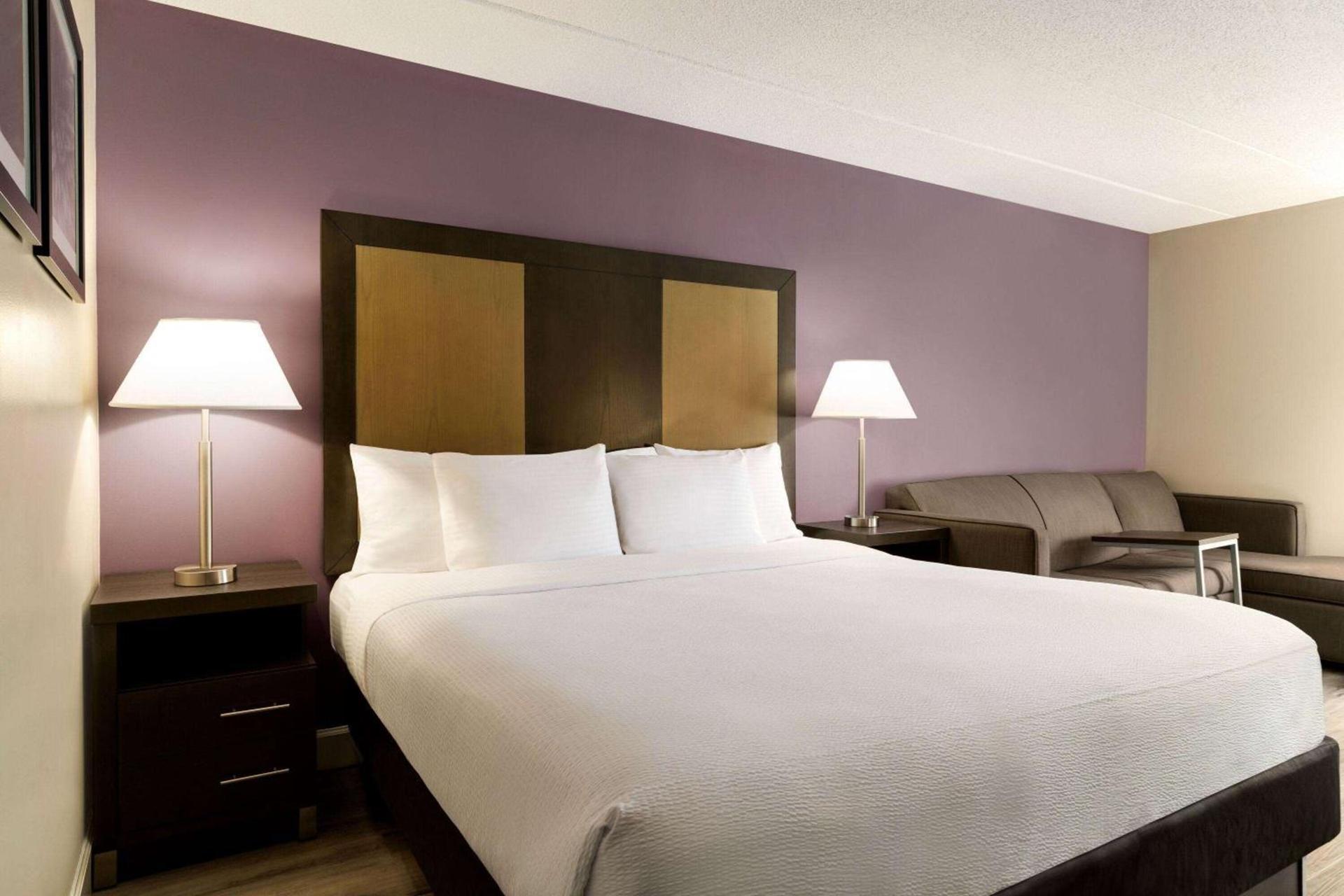 Spark by Hilton Waldorf photo 9