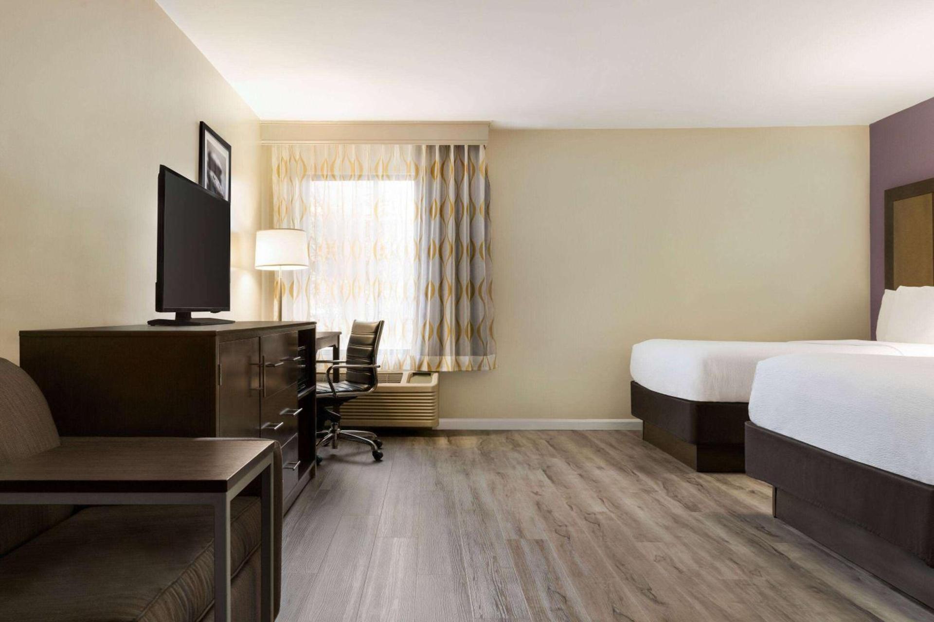 Spark by Hilton Waldorf photo 15