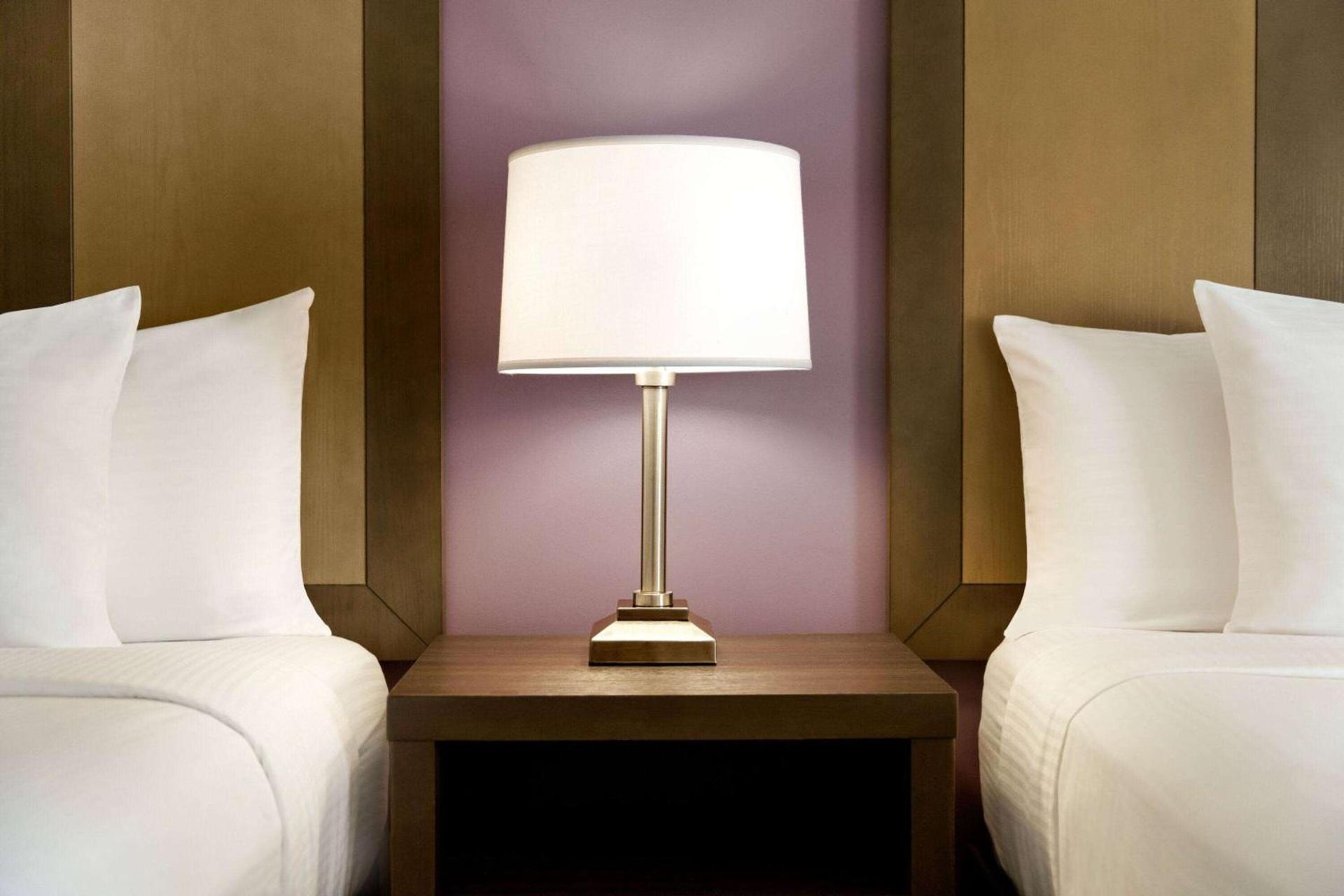 Spark by Hilton Waldorf photo 16