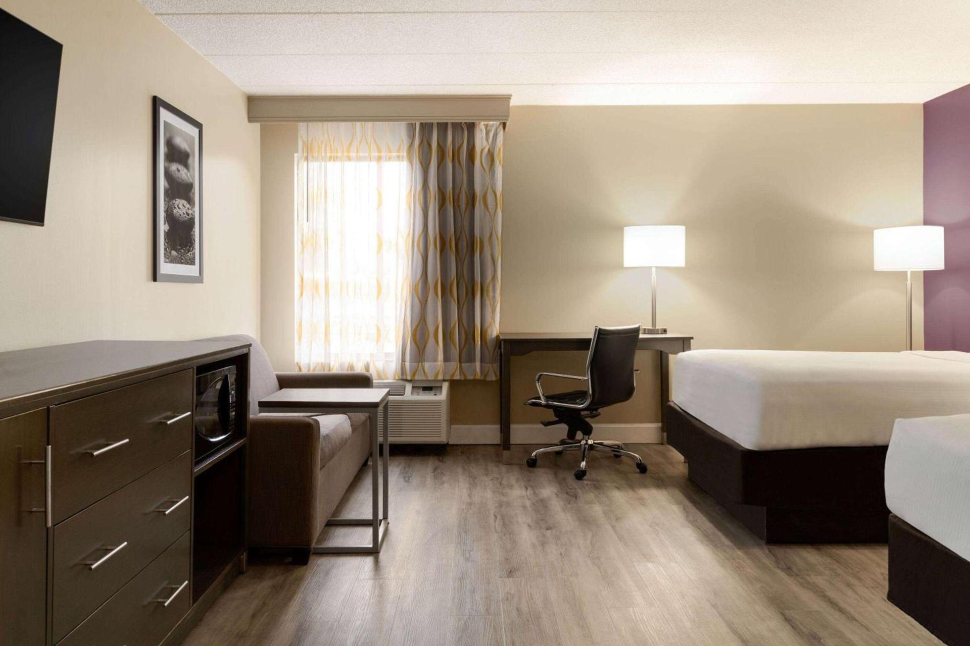 Spark by Hilton Waldorf photo 23