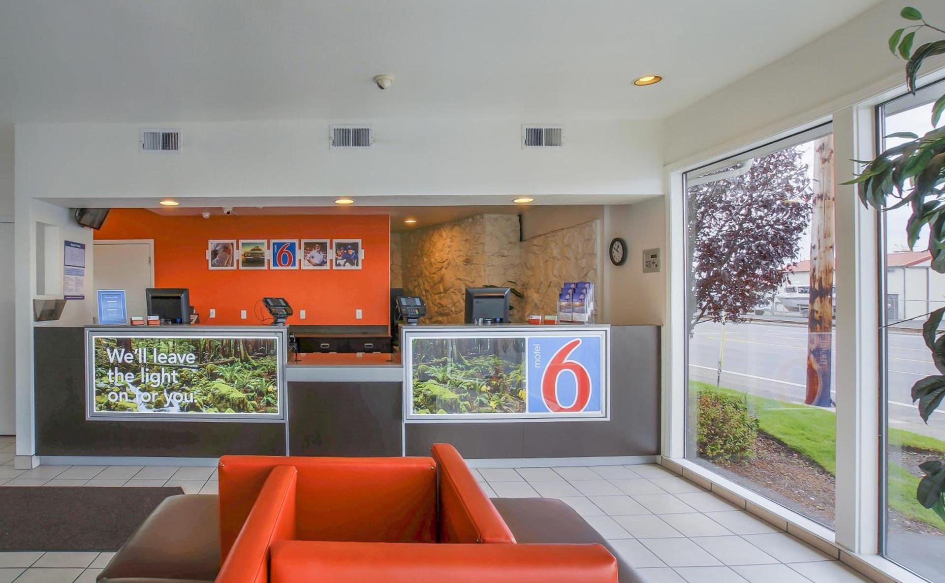 Motel 6-Coos Bay, OR photo 3