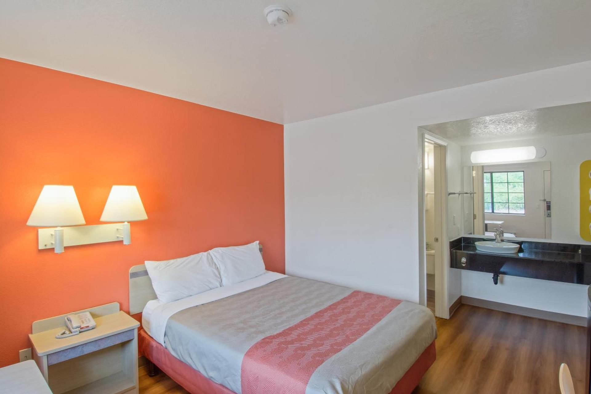 Motel 6-Redding, CA - South photo 20