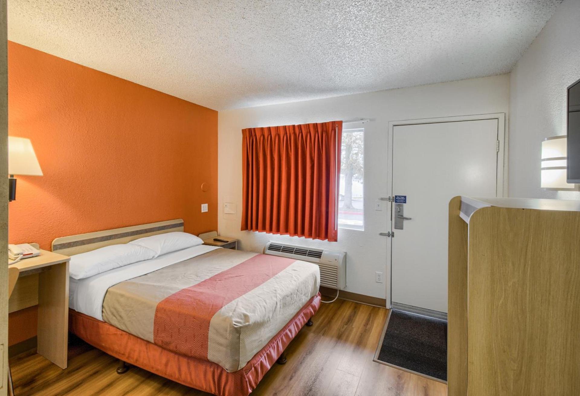 Motel 6-Everett, WA - South photo 8
